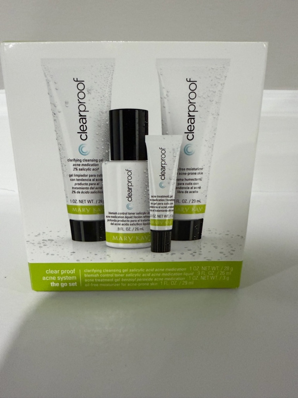 Mary Kay Clear Proof Acne System - White & Lime Green Accents